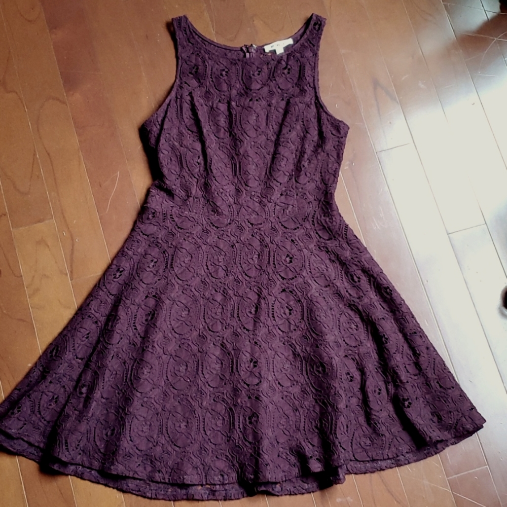 BB Dakota crochet overlay dress